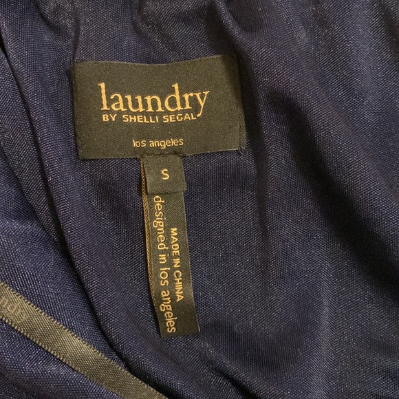 Branded Laundry dress by Shelli Segal - Picture 3 of 3